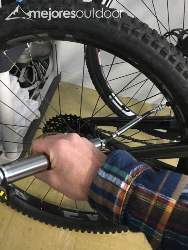 Pro Bike Tool High Pressure Pump with Gauge